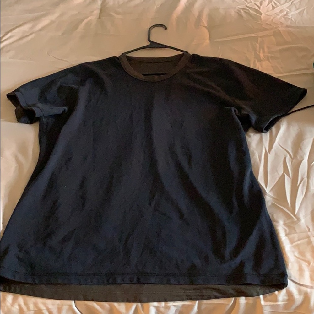 Lululemon men’s reversible athletic shirt